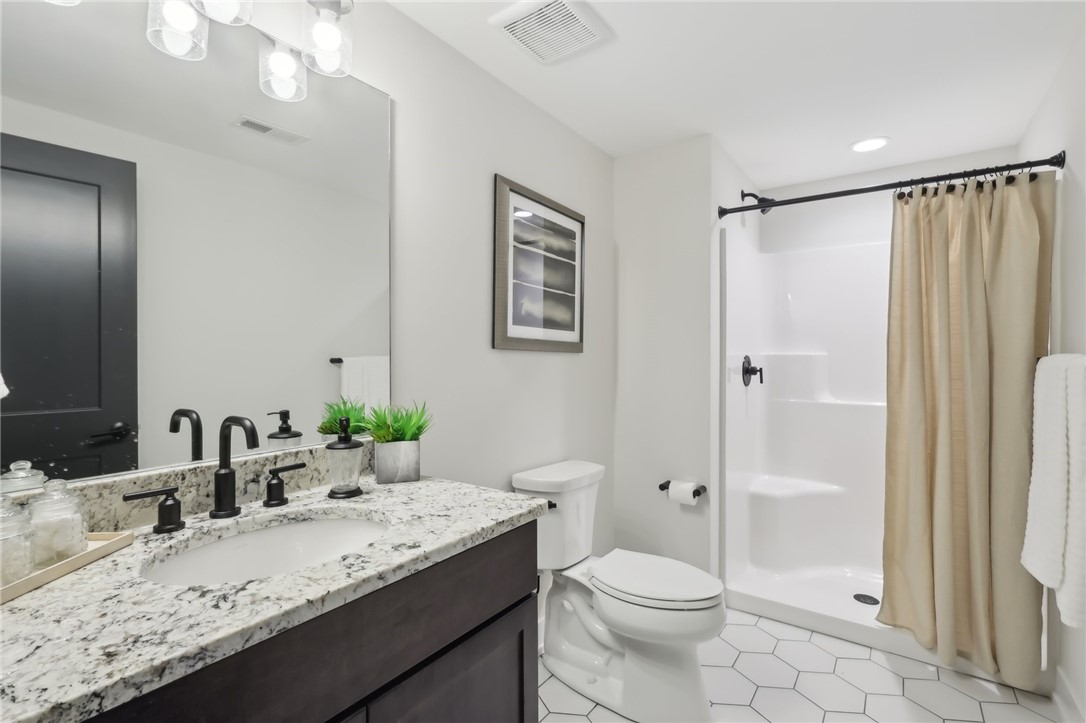 Marshall, Pennsylvania 15005, United States, 5 Bedrooms Bedrooms, ,6 BathroomsBathrooms,Residential,Active,79680