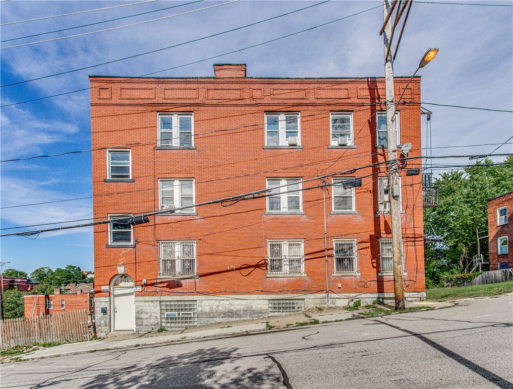 Photo 1 of 4 — 2029 Rose St, Hill District, PA 15219