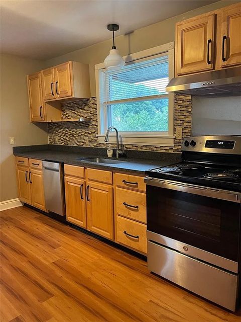 Photo of 7115 Church Ave #Floor 2, Pittsburgh, PA 15202 (MLS # 1743962)