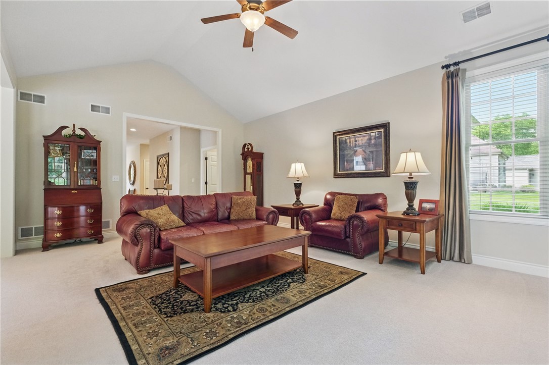 Adams Twp, Pennsylvania 16046, United States, 3 Bedrooms Bedrooms, ,2 BathroomsBathrooms,Residential,Pending,130441