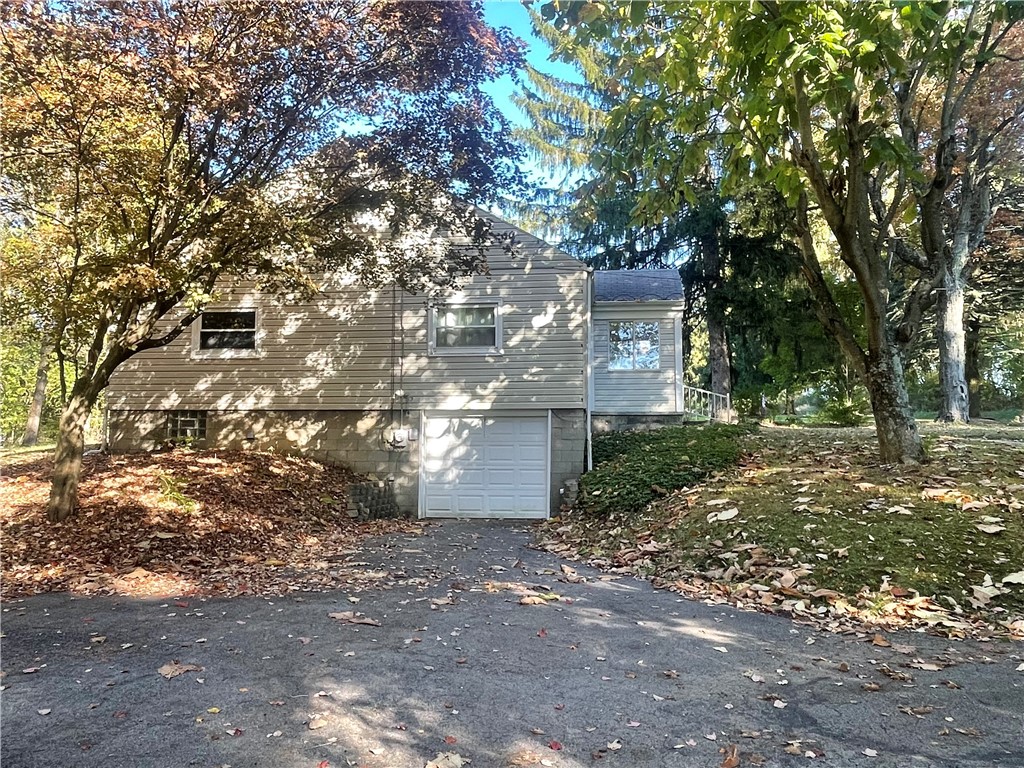 435 Mccalmont Rd