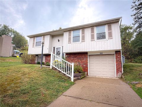 101 Glengarry Dr Moon/Crescent Twp PA 15108