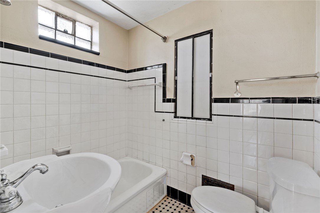 4623 E Willock Rd Rd, Whitehall, Pennsylvania image 19