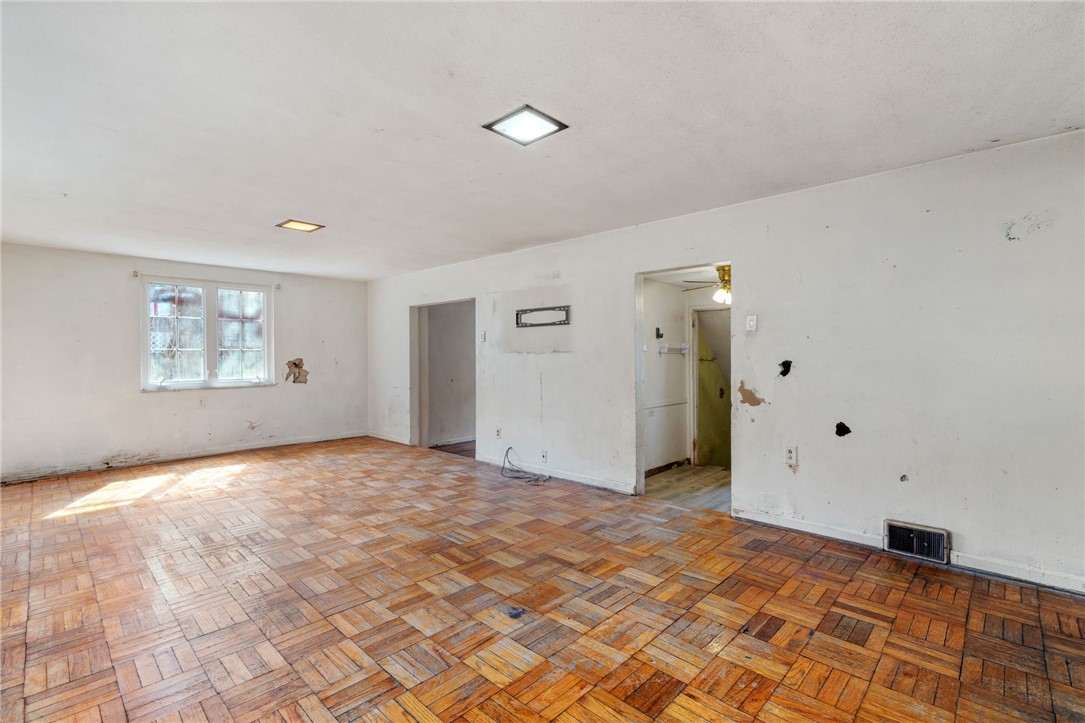 4623 E Willock Rd Rd, Whitehall, Pennsylvania image 6
