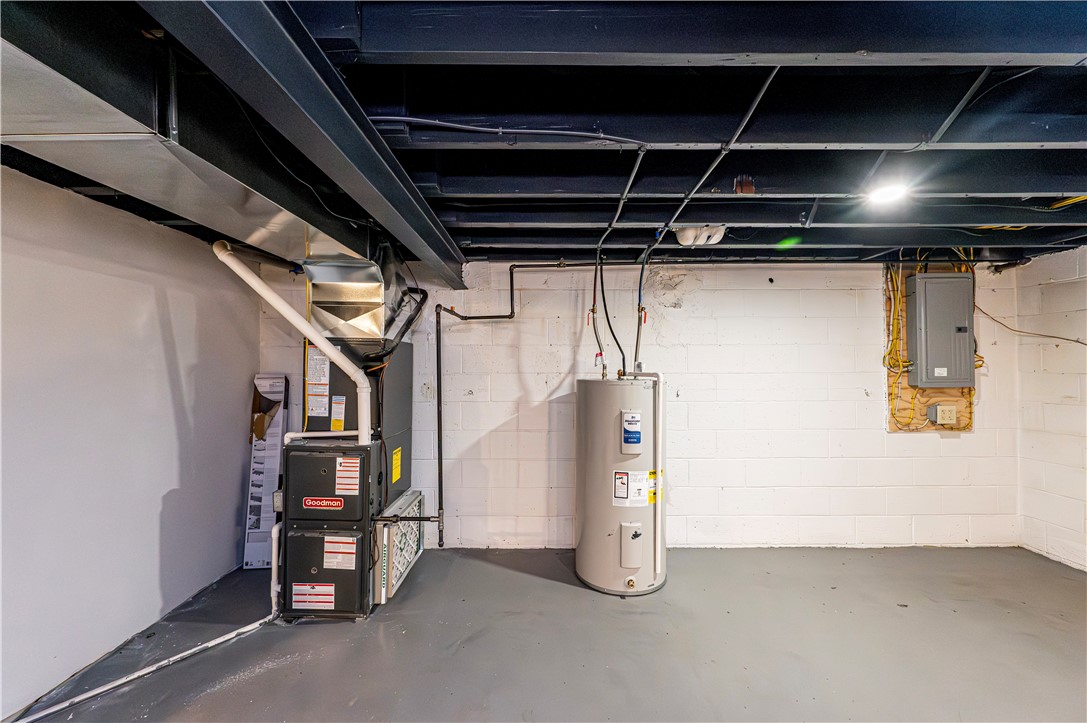 Kiskiminetas Twp, Pennsylvania 15613, United States, 3 Bedrooms Bedrooms, ,2 BathroomsBathrooms,Residential,Pending,115952