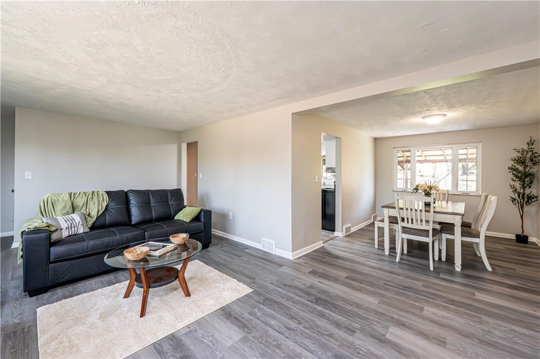 Kiskiminetas Twp, Pennsylvania 15613, United States, 3 Bedrooms Bedrooms, ,2 BathroomsBathrooms,Residential,Pending,115952