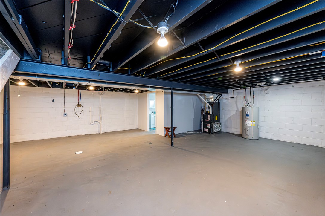 Kiskiminetas Twp, Pennsylvania 15613, United States, 3 Bedrooms Bedrooms, ,2 BathroomsBathrooms,Residential,Pending,115952