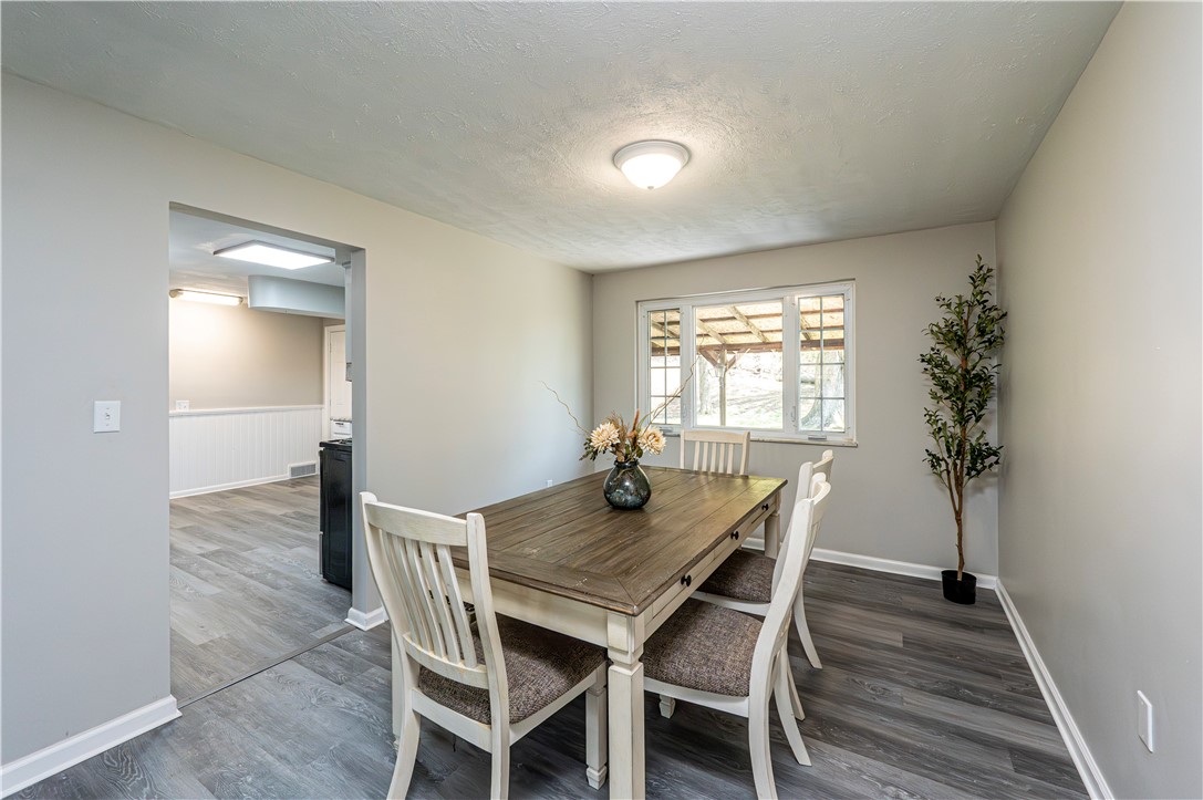 Kiskiminetas Twp, Pennsylvania 15613, United States, 3 Bedrooms Bedrooms, ,2 BathroomsBathrooms,Residential,Pending,115952