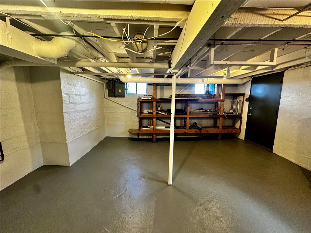 Connoquenessing Twp, Pennsylvania 16033, United States, 1 Bedroom Bedrooms, ,2 BathroomsBathrooms,Residential,Active,209201