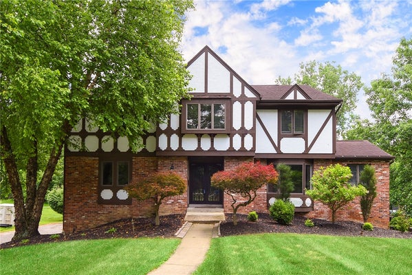 153 OAKWOOD RD, CANONSBURG, PA 15317 - Image ff62d5f279bf0efedeb783db48790013/3362476404