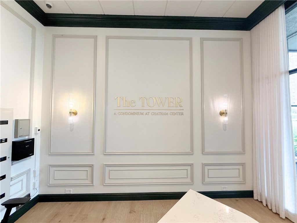 112 Washington Pl, Chatham Twr 11 E\F
