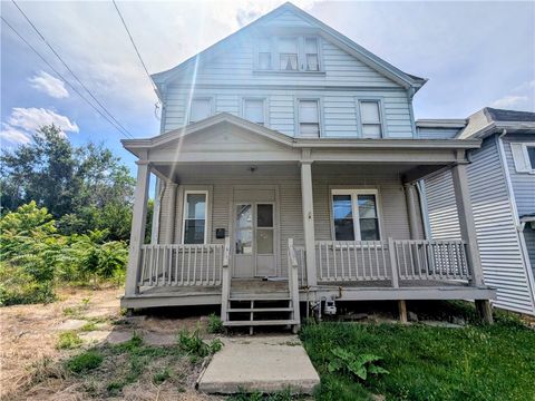 Photo of 714 Union Ave, Mckeesport, PA 15132 (MLS # 1761237)