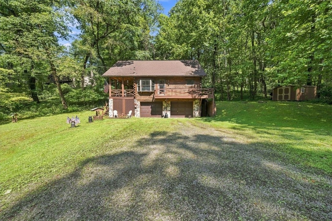 107 N Locust St