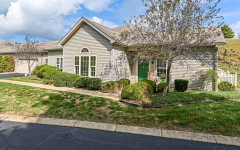 Photo for 592 Monroe Boulevard