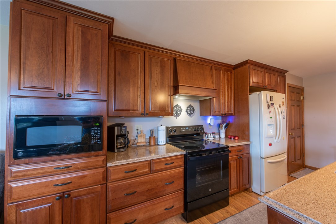 Oklahoma Boro, Pennsylvania 15613, United States, 3 Bedrooms Bedrooms, ,2 BathroomsBathrooms,Residential,Pending,181881