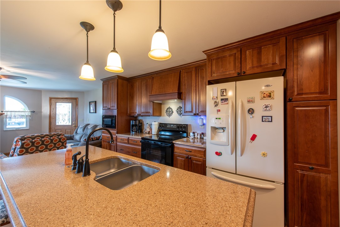 Oklahoma Boro, Pennsylvania 15613, United States, 3 Bedrooms Bedrooms, ,2 BathroomsBathrooms,Residential,Pending,181881