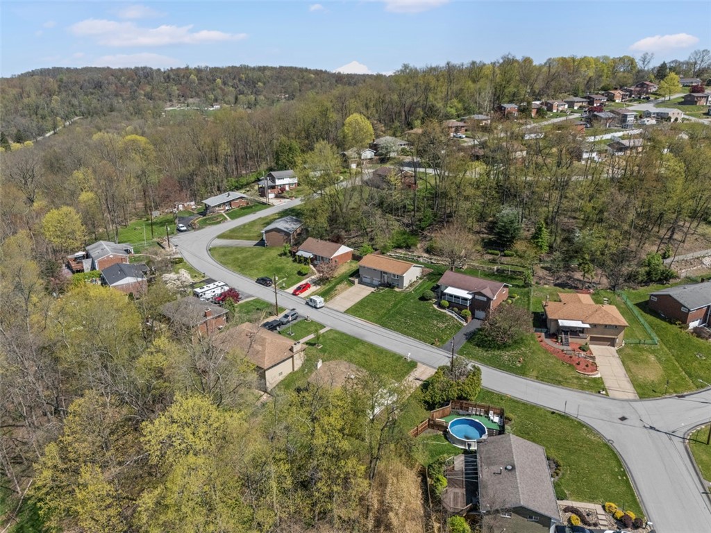 107 Circle Dr Dr, White Oak, Pennsylvania image 41