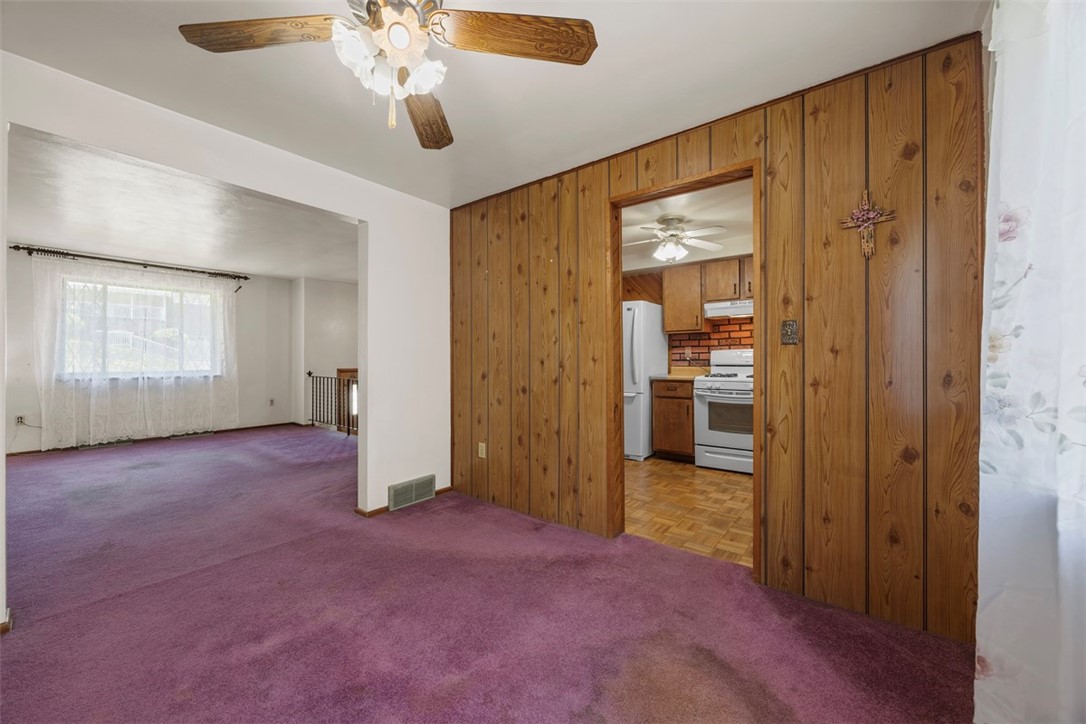 107 Circle Dr Dr, White Oak, Pennsylvania image 11