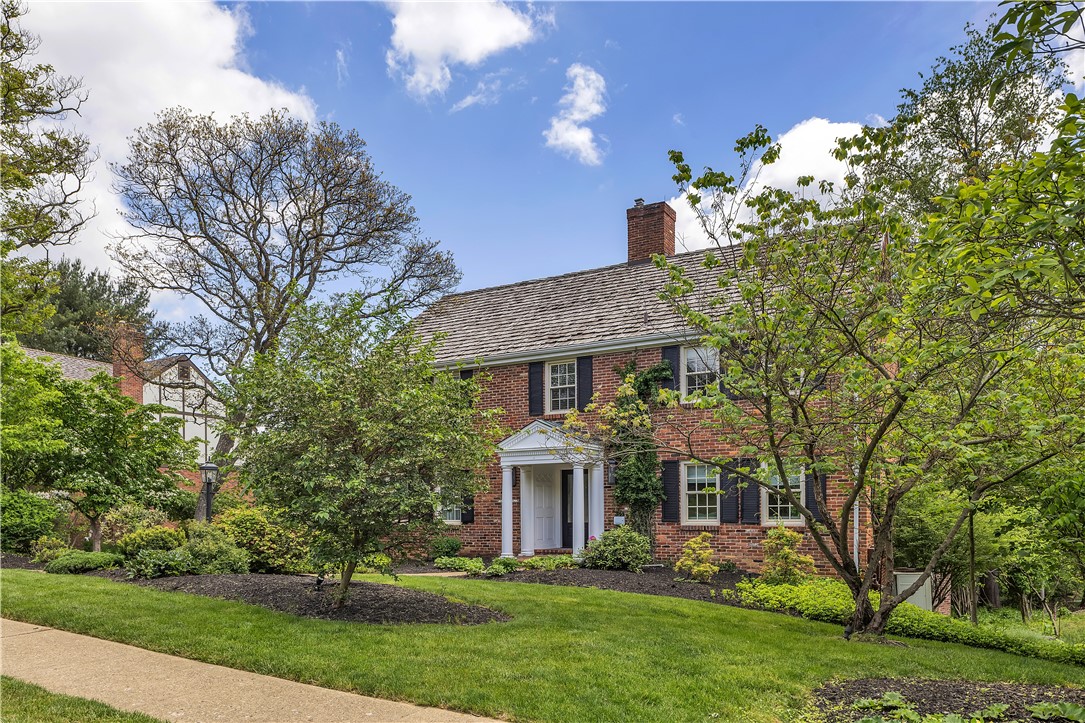 2176 Ben Franklin Dr