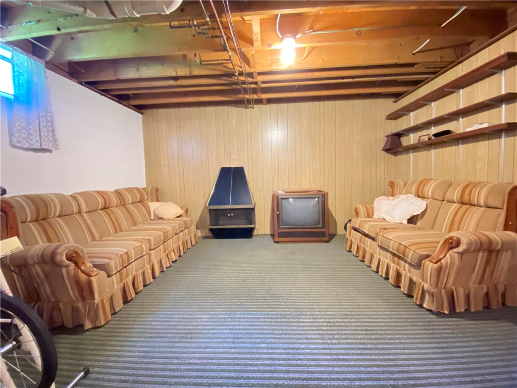 Greenville Boro - Mer, Pennsylvania 16125, United States, 3 Bedrooms Bedrooms, ,2 BathroomsBathrooms,Residential,Contingent,118098