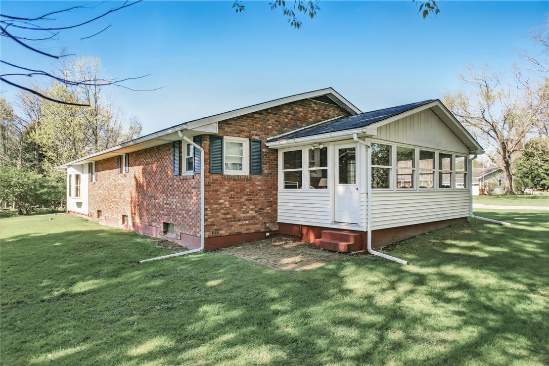 Greenville Boro - Mer, Pennsylvania 16125, United States, 3 Bedrooms Bedrooms, ,2 BathroomsBathrooms,Residential,Contingent,118098