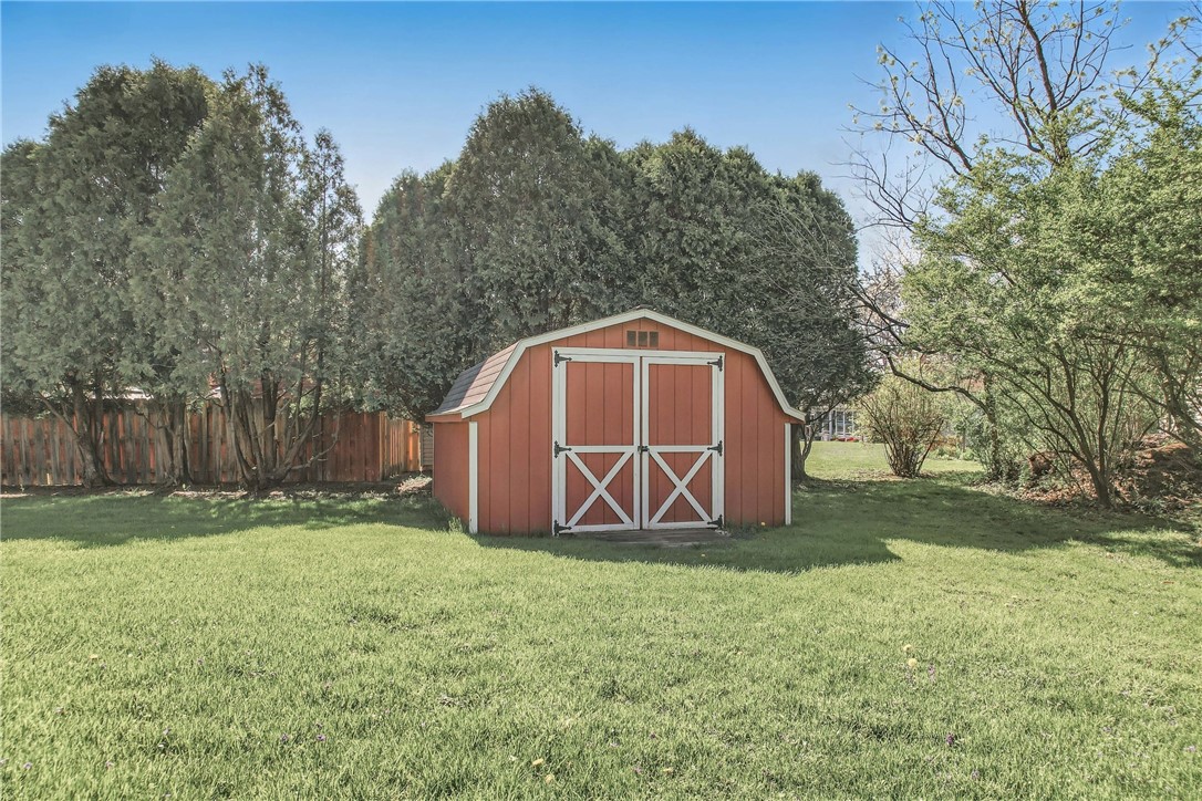 Greenville Boro - Mer, Pennsylvania 16125, United States, 3 Bedrooms Bedrooms, ,2 BathroomsBathrooms,Residential,Contingent,118098