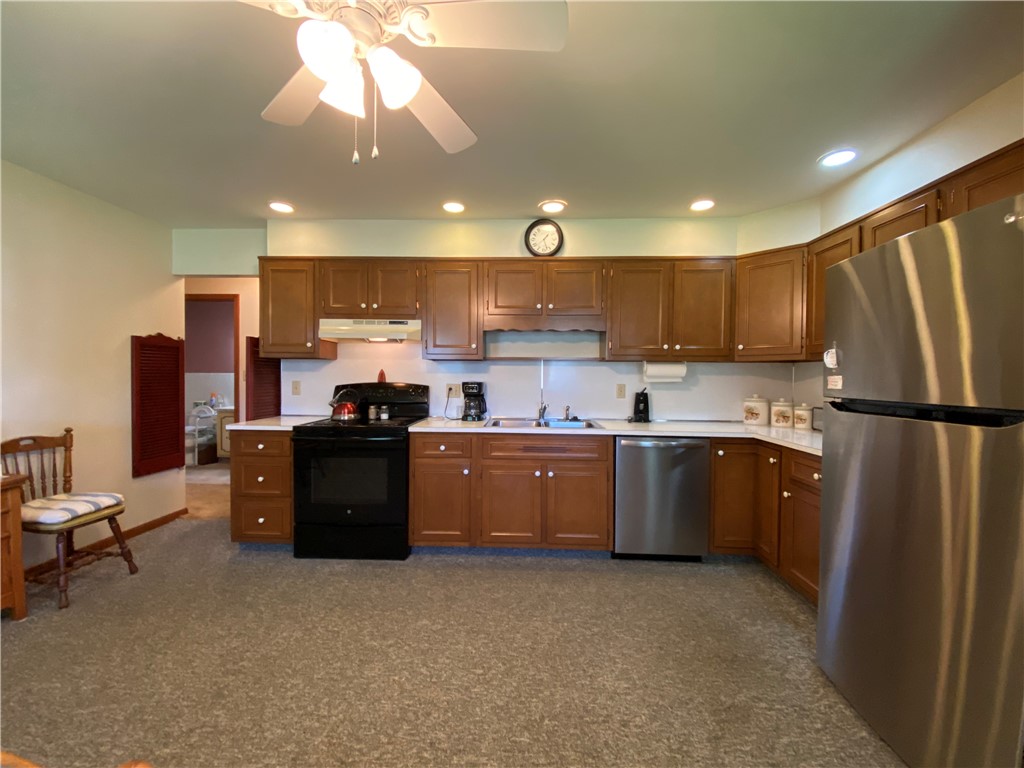 Greenville Boro - Mer, Pennsylvania 16125, United States, 3 Bedrooms Bedrooms, ,2 BathroomsBathrooms,Residential,Contingent,118098