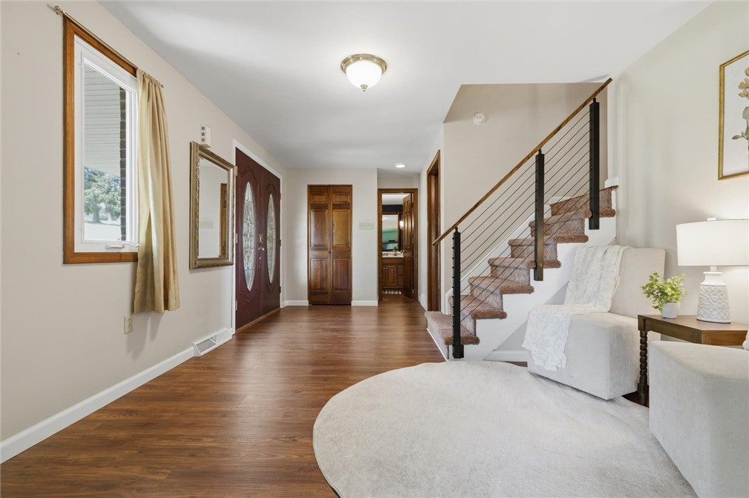 216 McCartney Dr