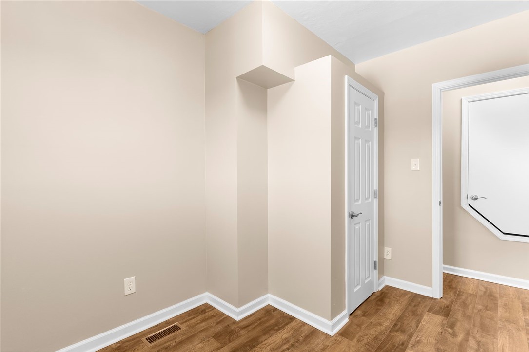 613 Emerson Ave Ave, Farrell, Pennsylvania image 17