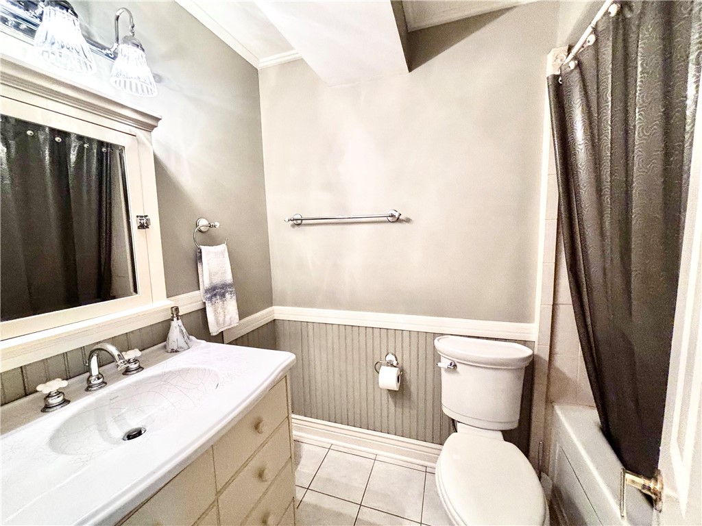 Ross Twp, Pennsylvania 15237, United States, 2 Bedrooms Bedrooms, ,3 BathroomsBathrooms,Residential,Active,172907