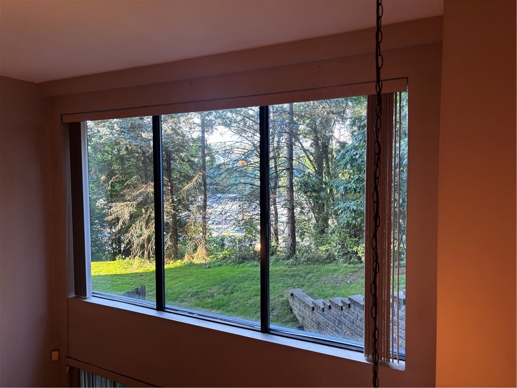 Ross Twp, Pennsylvania 15237, United States, 2 Bedrooms Bedrooms, ,3 BathroomsBathrooms,Residential,Active,172907