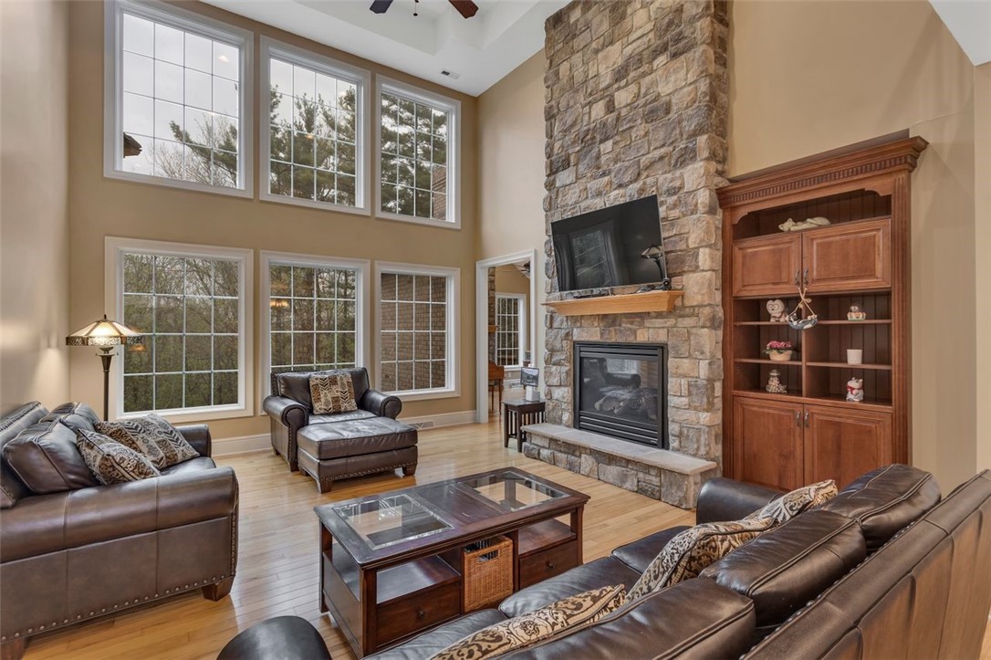 7020 Fair Oaks Drive, Murrysville, Pennsylvania image 7