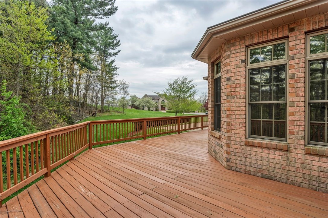 7020 Fair Oaks Drive, Murrysville, Pennsylvania image 42