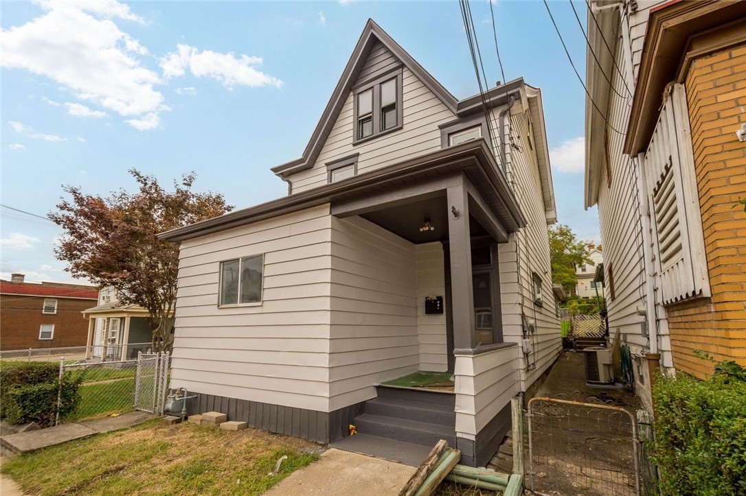 916 2nd Street