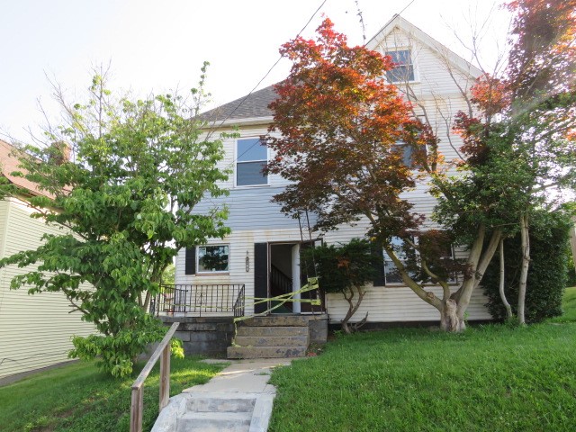 1250 Summerlea Ave