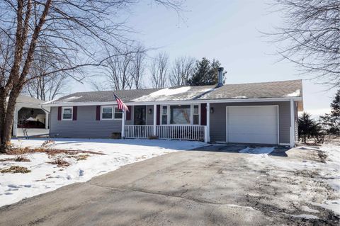 Homes For Sale - 800 Monroe Street<br/> HANOVER, IL 61041