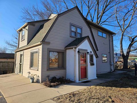 Homes For Sale - 115 Fairview Avenue<br/> ROCKFORD, IL 61108