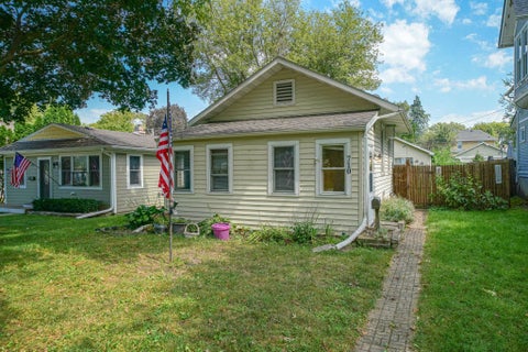Homes For Sale - 710 Glidden Avenue<br/> DEKALB, IL 60115