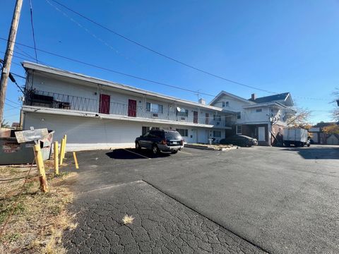 Multifamily For Sale - 218 N 4 Street<br/> ROCKFORD, IL 61107
