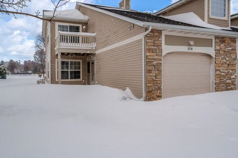 Condo For Sale - 2530 Edgewood Drive<br/> Rock County, BELOIT, WI 53511