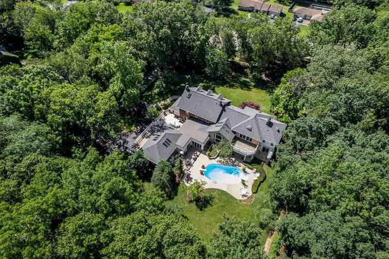 Rockford, Illinois 61107, United States, 5 Bedrooms Bedrooms, ,6 BathroomsBathrooms,Residential,Active,52993