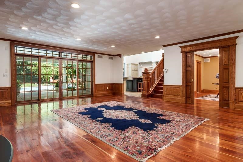 Rockford, Illinois 61107, United States, 5 Bedrooms Bedrooms, ,6 BathroomsBathrooms,Residential,Active,52993