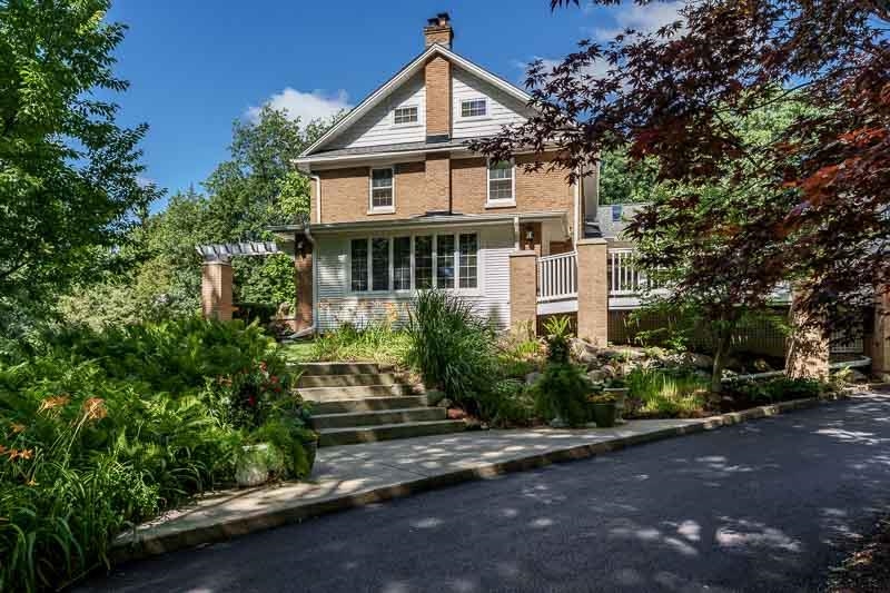 Rockford, Illinois 61107, United States, 5 Bedrooms Bedrooms, ,6 BathroomsBathrooms,Residential,Active,52993