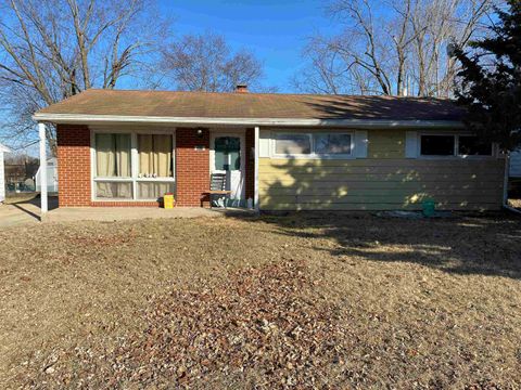 Homes For Sale - 311 Stewart Drive<br/> FREEPORT, IL 61032
