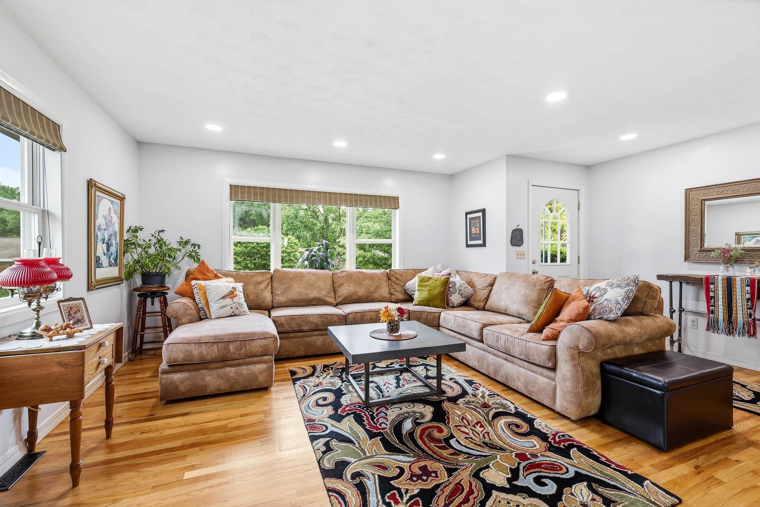 556 Peach Street