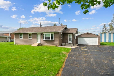 Homes For Sale - 2108 Margaret Drive<br/> Winnebago County, LOVES PARK, IL 61111