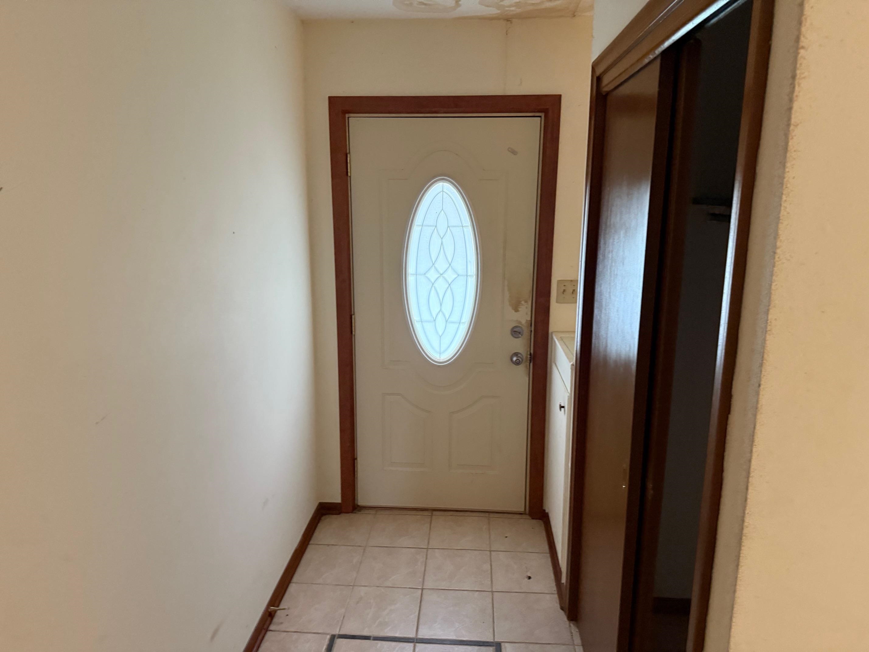 Rockford, Illinois 61108, United States, 2 Bedrooms Bedrooms, ,1 BathroomBathrooms,Residential,Pending,145272