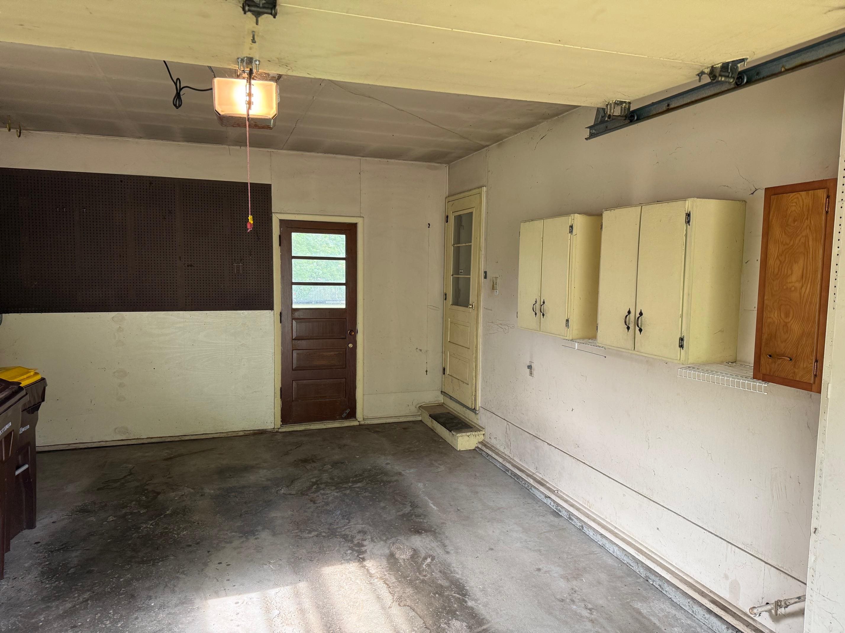 Rockford, Illinois 61108, United States, 2 Bedrooms Bedrooms, ,1 BathroomBathrooms,Residential,Pending,145272