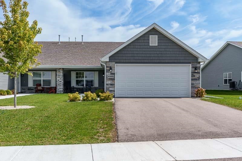 Loves Park, Illinois 61111, United States, 2 Bedrooms Bedrooms, ,2 BathroomsBathrooms,Residential,Pending,203763