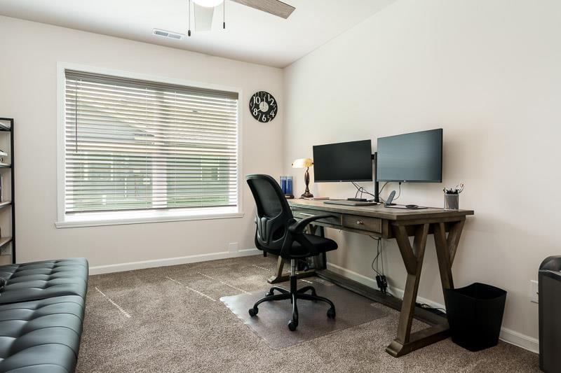 Loves Park, Illinois 61111, United States, 2 Bedrooms Bedrooms, ,2 BathroomsBathrooms,Residential,Pending,203763